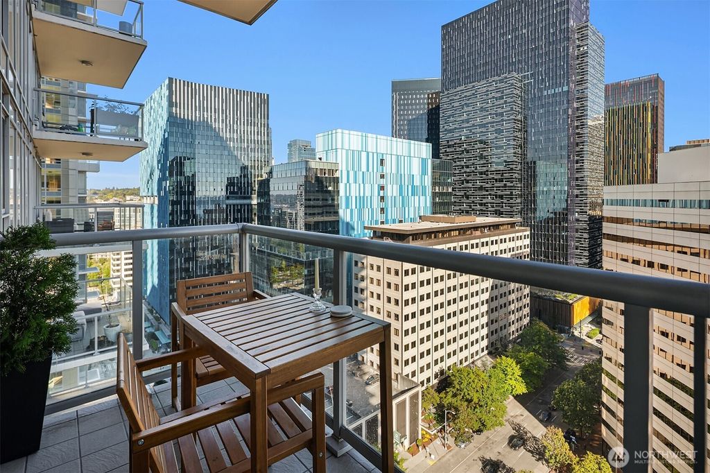 Photo of 588 Bell Street #1804S, Seattle, WA 98121 (MLS # 2425151)