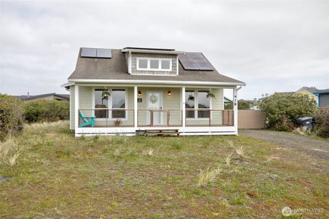 418 N Spinnaker Street, Ocean Shores, WA 98569 - MLS#: 2362112