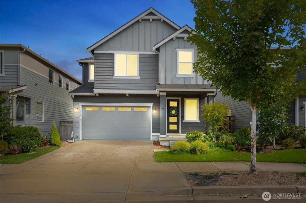 Photo of 33260 Glacier Avenue SE, Black Diamond, WA 98010 (MLS # 2429713)