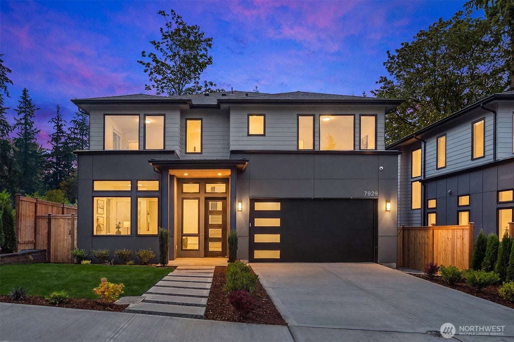 Photo of 7929 NE 124th Street, Kirkland, WA 98034 (MLS # 2591507)