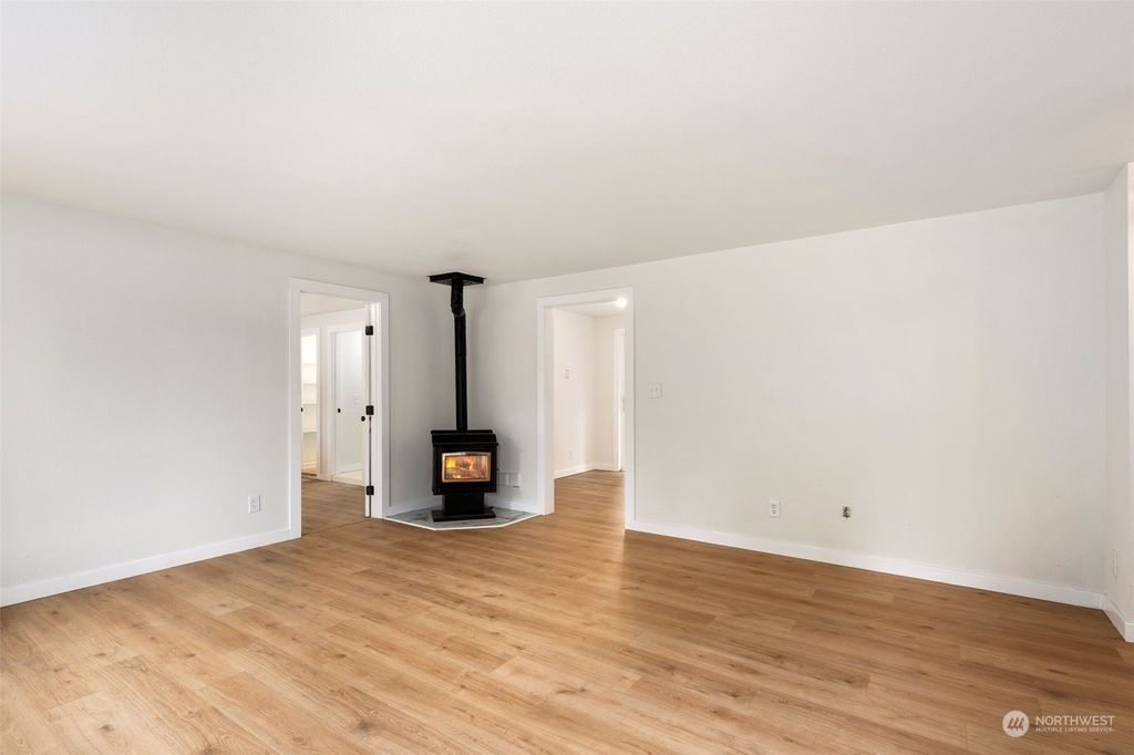 Photo of 30749 12th Place SW, Federal Way, WA 98023 (MLS # 2130203)