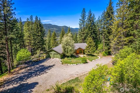 Photo of 18350 Beaver Valley Road Rd, Leavenworth, WA 98826 (MLS # 2506995)