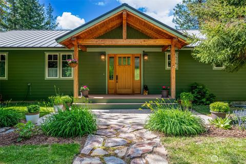 Photo of 18350 Beaver Valley Road Rd, Leavenworth, WA 98826 (MLS # 2506995)