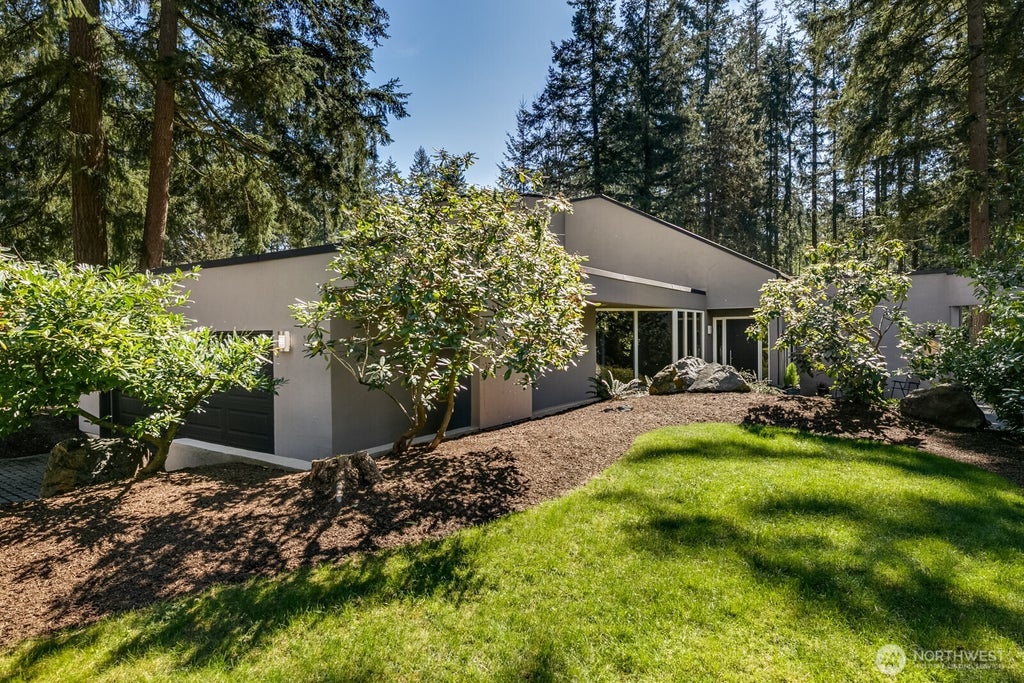 Photo of 2432 145th Place SE, Mill Creek, WA 98012 (MLS # 2579484)