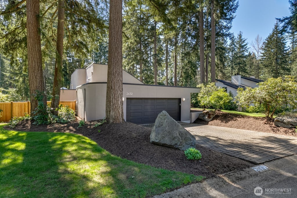 Photo of 2432 145th Place SE, Mill Creek, WA 98012 (MLS # 2579484)