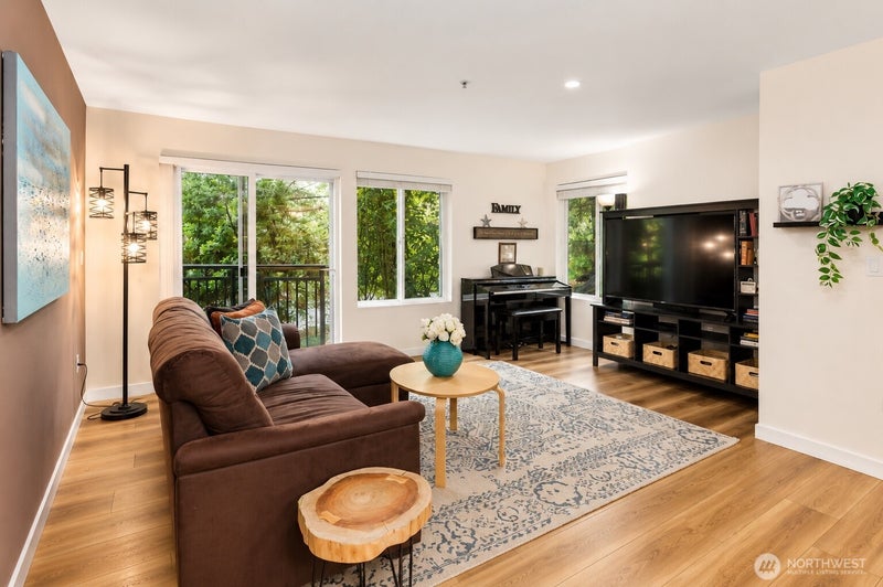 5501 Lakemont Boulevard SE 102