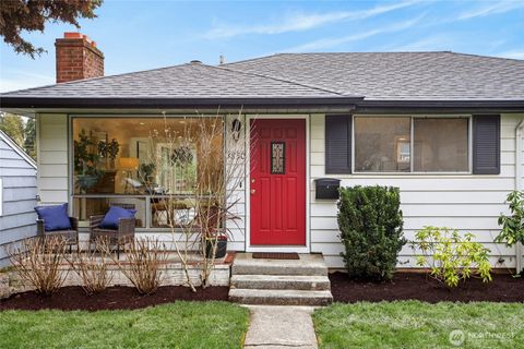 Photo of 3850 49th Avenue SW, Seattle, WA 98116 (MLS # 2481276)