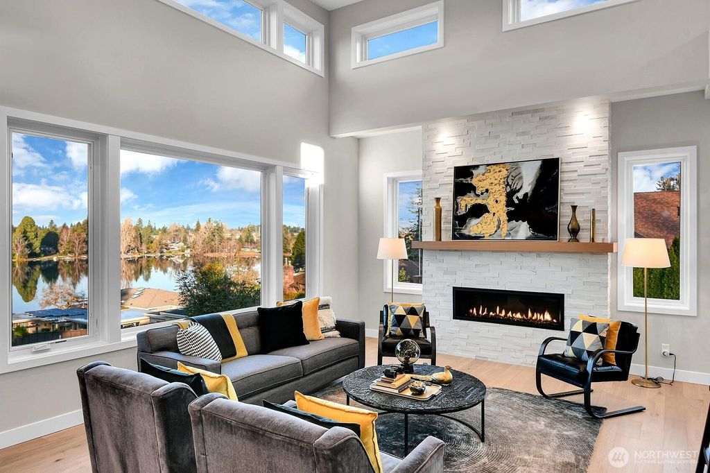 Photo of 1470 SW 158th Street, Burien, WA 98166 (MLS # 2479927)