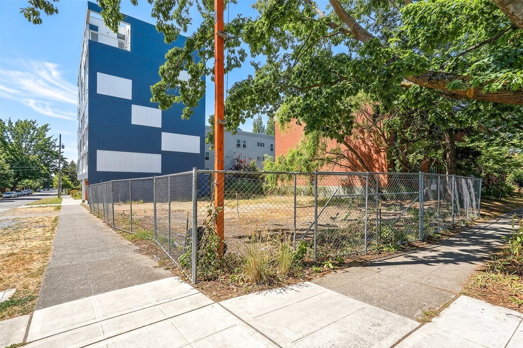 Photo of 1103 NW Market Street, Seattle, WA 98107 (MLS # 2550852)