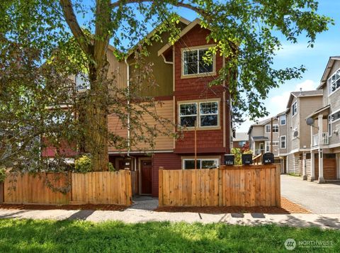 Photo of 723 N 95th Street #A, Seattle, WA 98103 (MLS # 2530987)