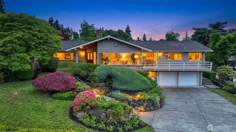 Photo of 5810 NE 181st Street, Kenmore, WA 98028 (MLS # 2523133)