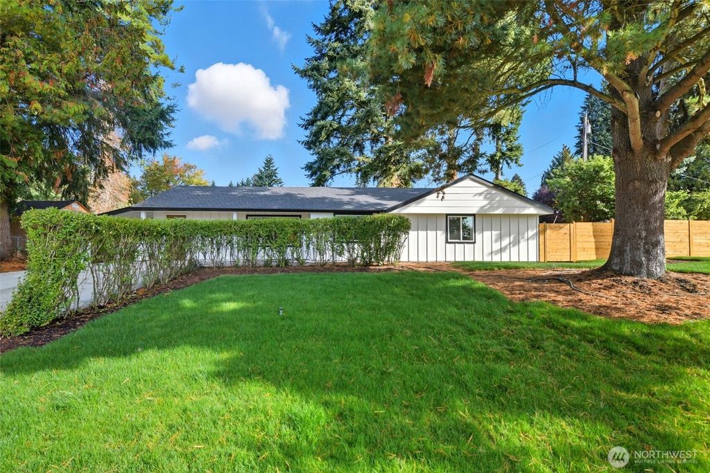 Photo of 5903 241st Street SW, Mountlake Terrace, WA 98043 (MLS # 2437907)
