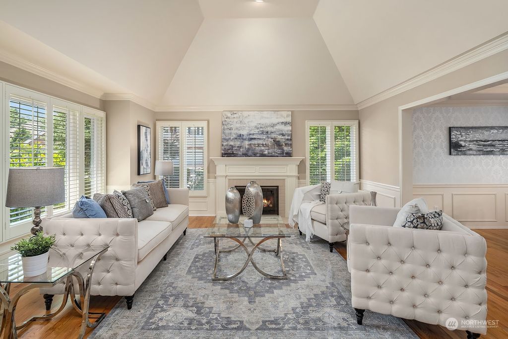 Photo of 4720 171st Avenue SE, Bellevue, WA 98006 (MLS # 2132376)