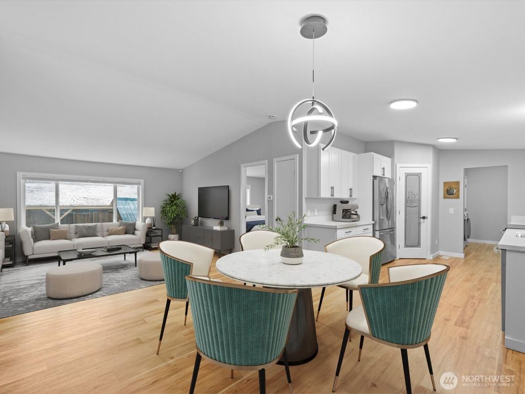 Photo of 20500 SE 32nd Drive, Bothell, WA 98012 (MLS # 2482487)