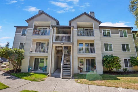Photo of 12423 Harbour Pointe Boulevard #V202, Mukilteo, WA 98275 (MLS # 2571105)