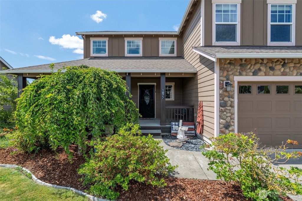 Photo of 1877 Emerald Way, Lynden, WA 98264 (MLS # 2470362)