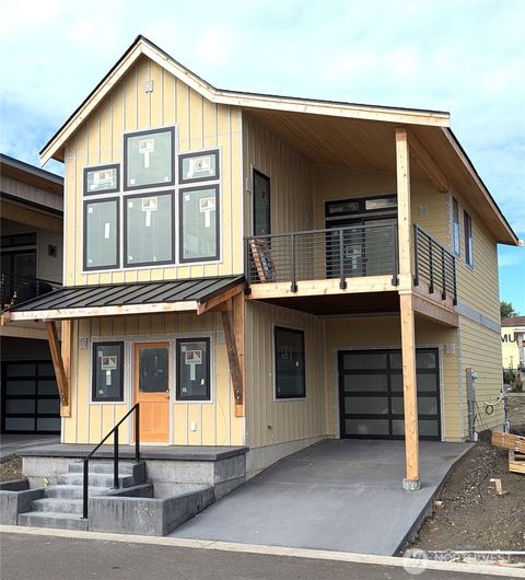 Photo of 204 Skipping Stone Loop, Lynden, WA 98264 (MLS # 2426846)