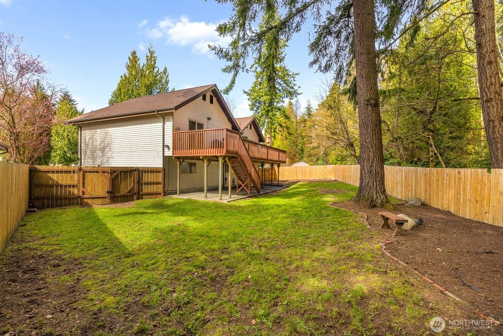 Photo of 31646 45th Place SW, Federal Way, WA 98023 (MLS # 2501027)
