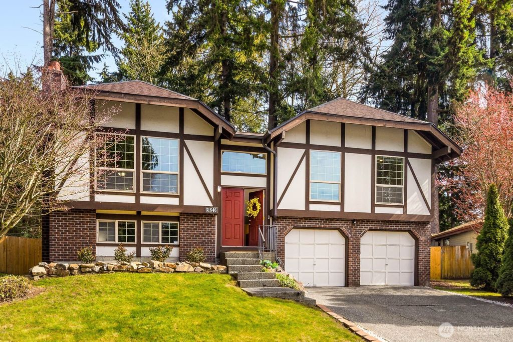 Photo of 31646 45th Place SW, Federal Way, WA 98023 (MLS # 2501027)