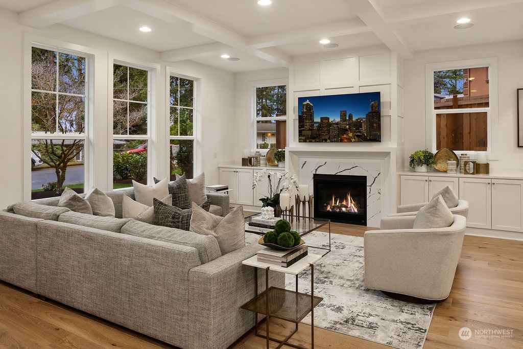 Photo of 3904 151st Avenue SE, Bellevue, WA 98006 (MLS # 2205129)