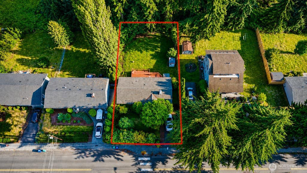 Photo of 11209 NE 112th Street, Kirkland, WA 98033 (MLS # 2549215)