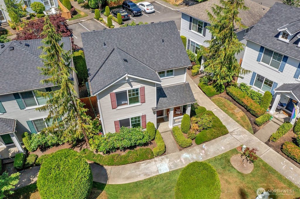 Photo of 34606 SE Osprey Court #8, Snoqualmie, WA 98065 (MLS # 2394994)