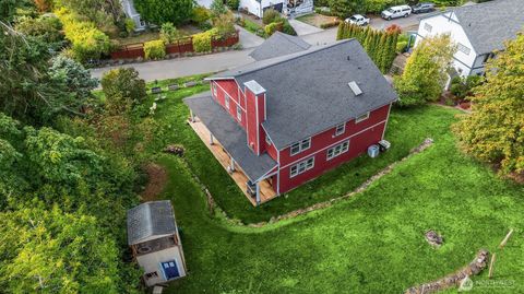 2372 Douglas Drive NE Bainbridge Island WA 98110