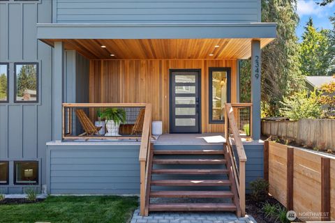 Photo of 2349 NE 127th Street, Seattle, WA 98125 (MLS # 2433191)