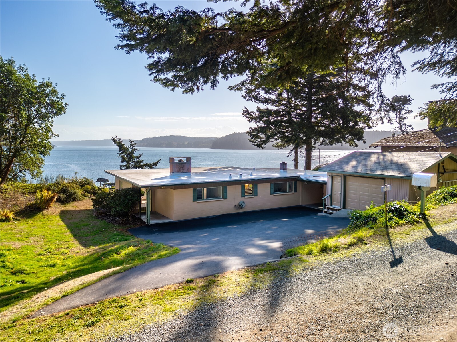 6860 Salmon Beach Road S