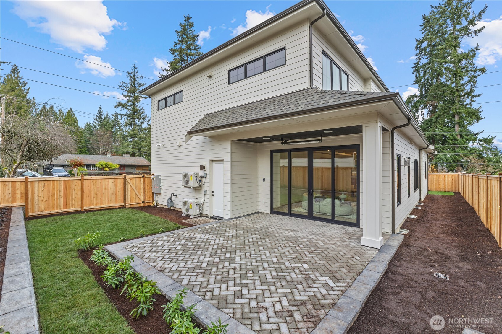 Bellevue, Washington, 98004, United States, 5 Bedrooms Bedrooms, ,6 BathroomsBathrooms,Residential,Active,2013624