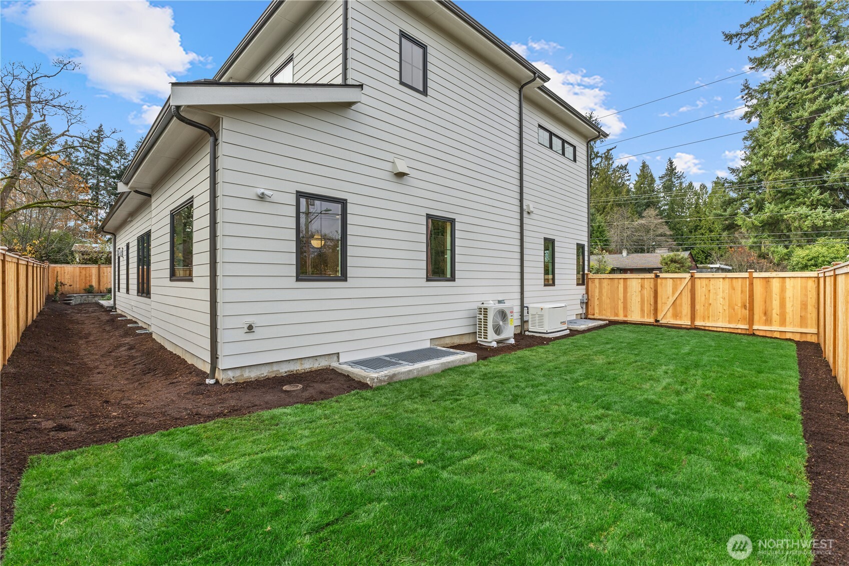 Bellevue, Washington, 98004, United States, 5 Bedrooms Bedrooms, ,6 BathroomsBathrooms,Residential,Active,2013624