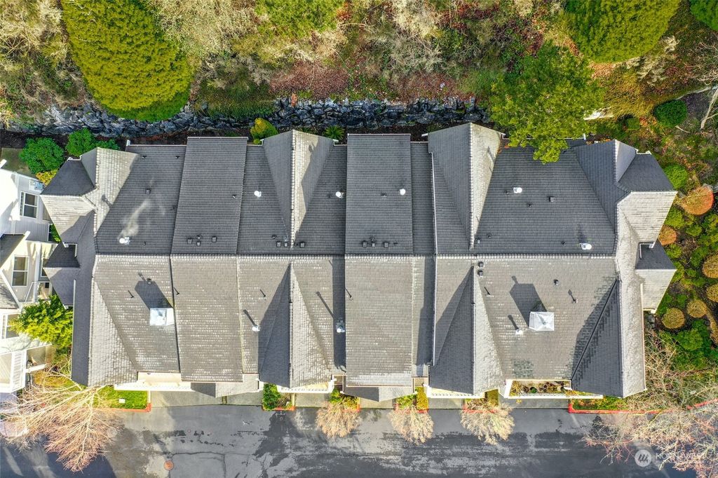 Photo of 23120 SE Black Nugget Road #J3, Issaquah, WA 98029 (MLS # 2192926)