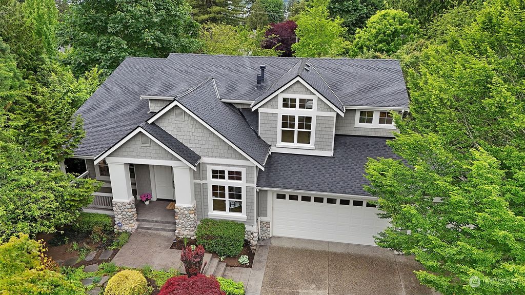 Photo of 8020 SE 59th Street, Mercer Island, WA 98040 (MLS # 2242232)