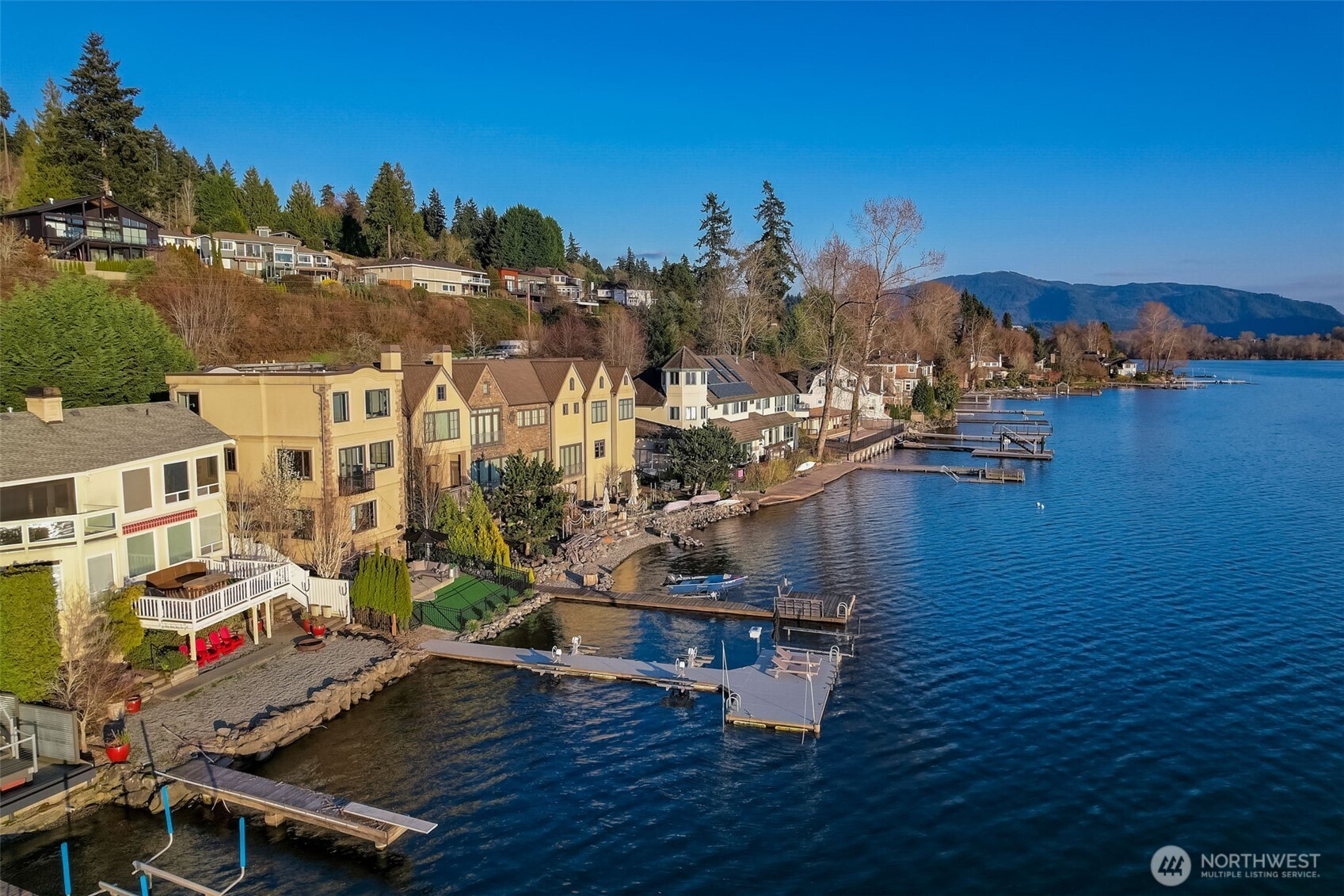 4013 E Lake Sammamish Shore Lane