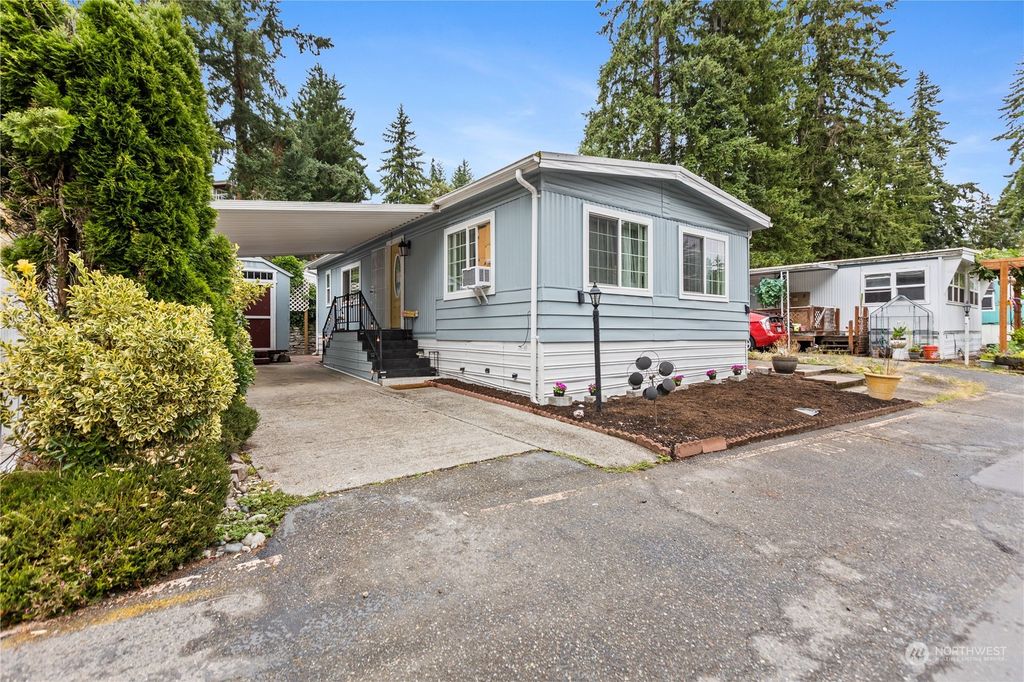 Photo of 23121 Edmonds Way #22, Edmonds, WA 98020 (MLS # 2140443)
