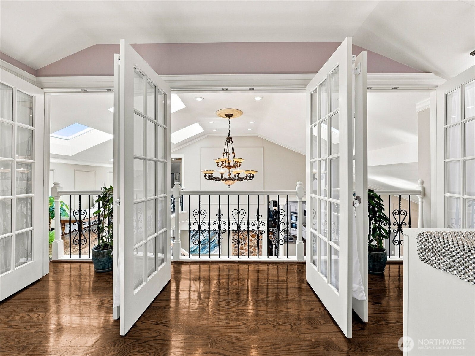 27265 33rd Pl S, Kent, WA, 98032, USA, 6 Bedrooms Bedrooms, ,7 BathroomsBathrooms,Residential,Active,27265 33rd Pl S,2569508