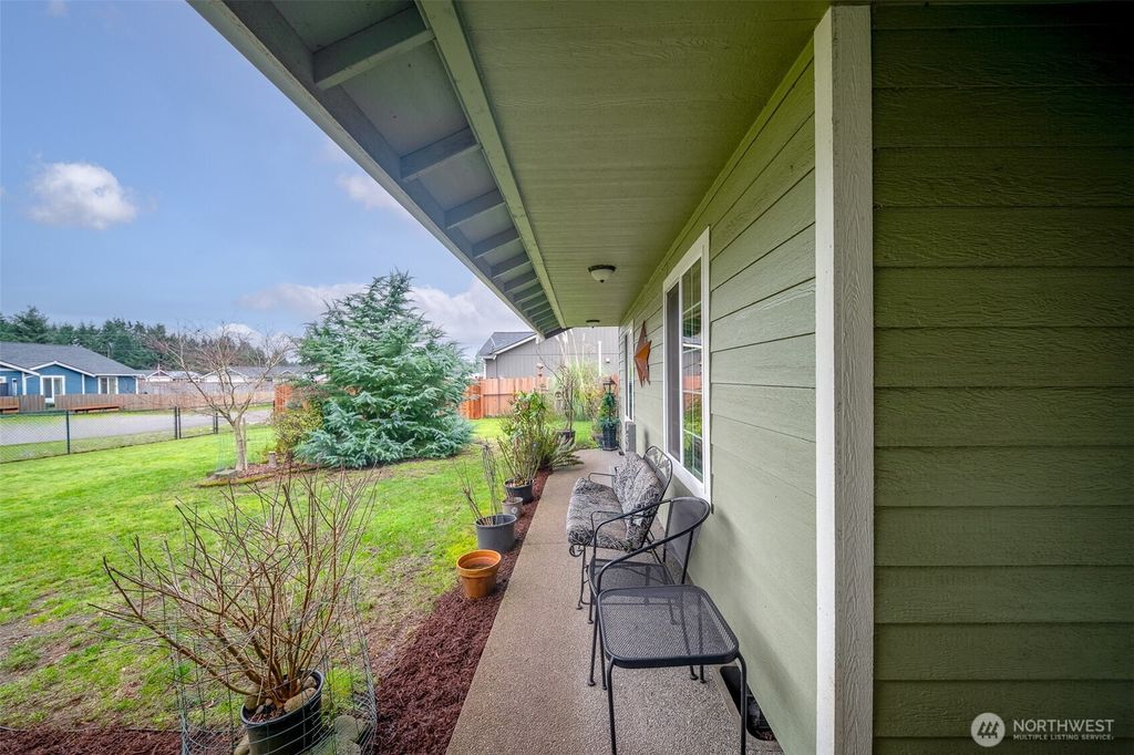 Photo of 9321 179th Lane SW, Rochester, WA 98579 (MLS # 2466523)