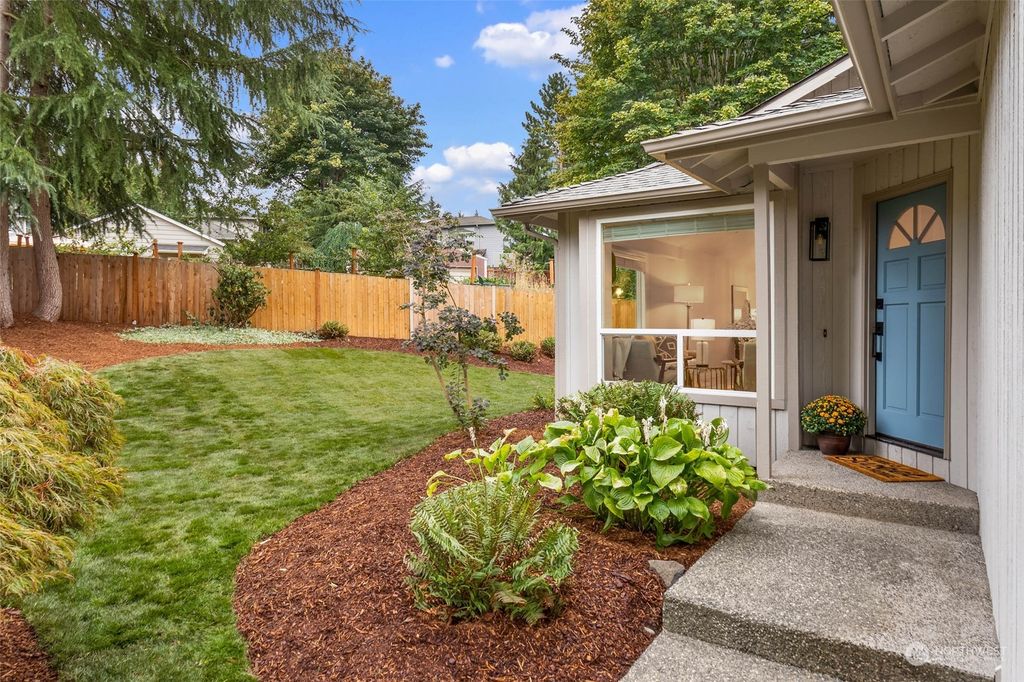 Photo of 1931 4th Street, Kirkland, WA 98033 (MLS # 2162078)