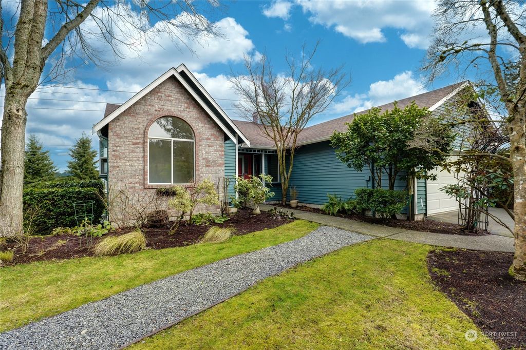 Photo of 13334 NE 147th Place, Woodinville, WA 98072 (MLS # 2030154)