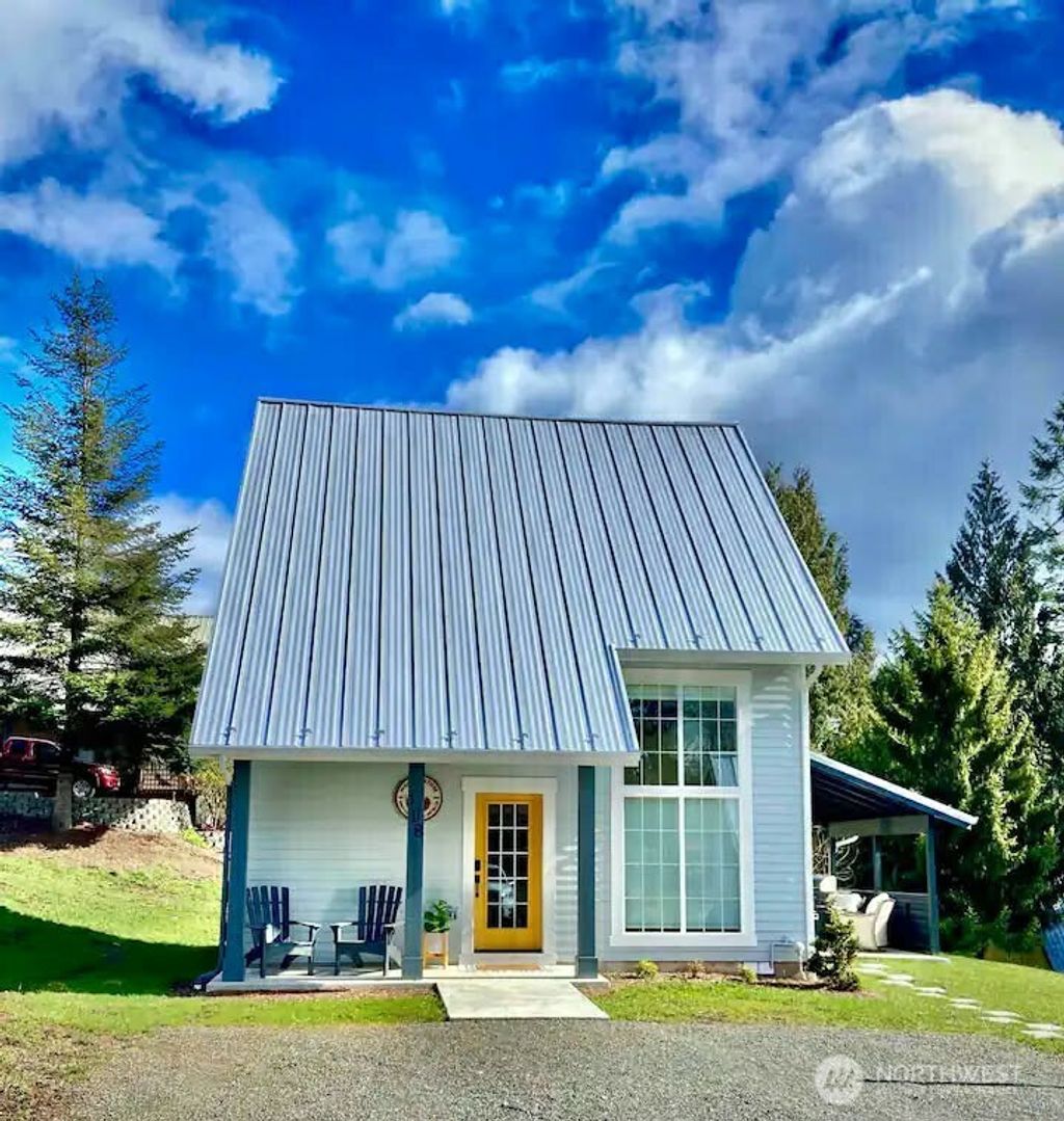 Photo of 108 Chief Kiona Rd, Silver Creek, WA 98585 (MLS # 2464029)