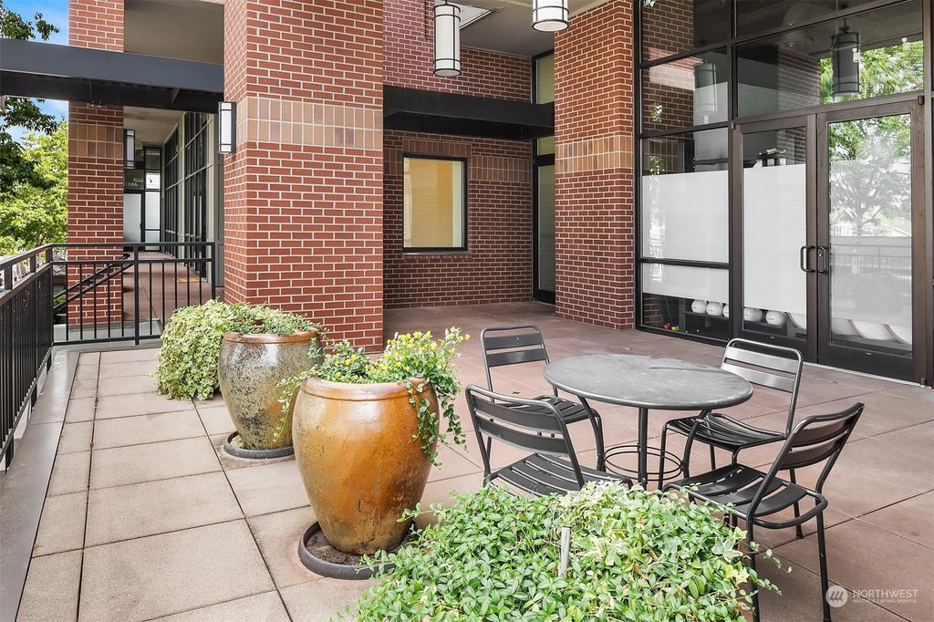 Photo of 1880 25th Avenue NE #315, Issaquah, WA 98029 (MLS # 2265231)
