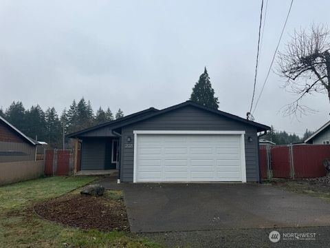 Photo of 2021 Hay Street, Shelton, WA 98584 (MLS # 2474559)