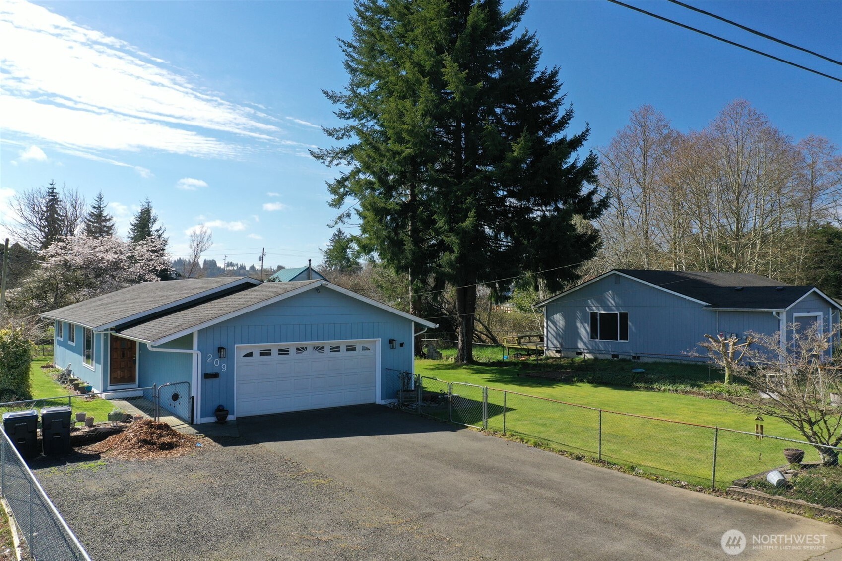 209 W Scott Street