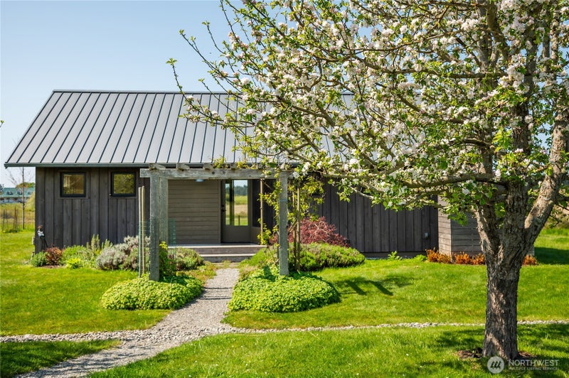 140 Sweetbrier Lane