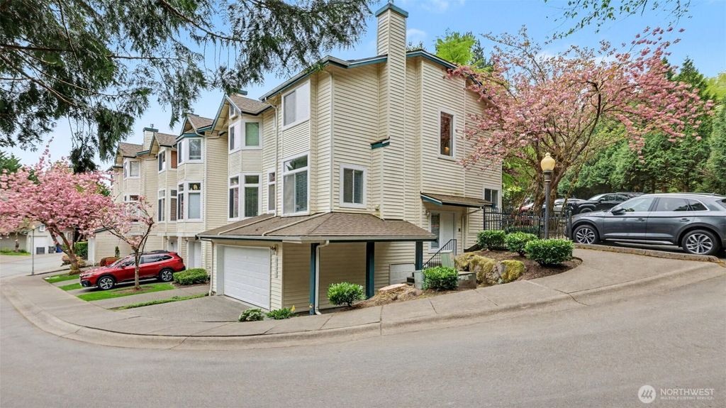 Photo of 2170 NW Pacific Yew Place #2170, Issaquah, WA 98027 (MLS # 2512741)