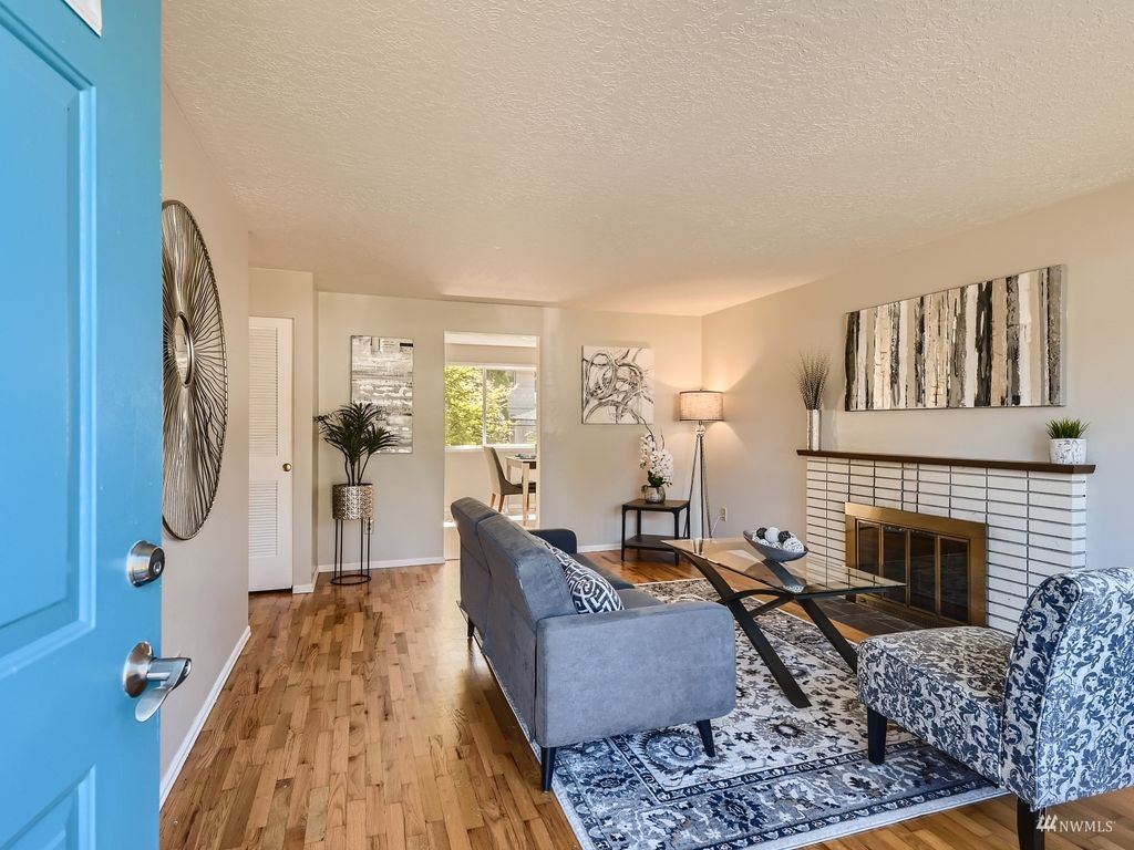 Photo of 5216 172nd Place SW, Lynnwood, WA 98037 (MLS # 1985154)