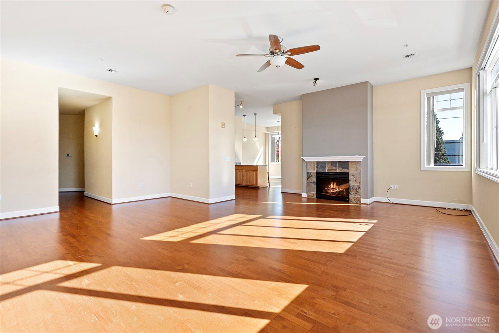 400 S Meridian 2E