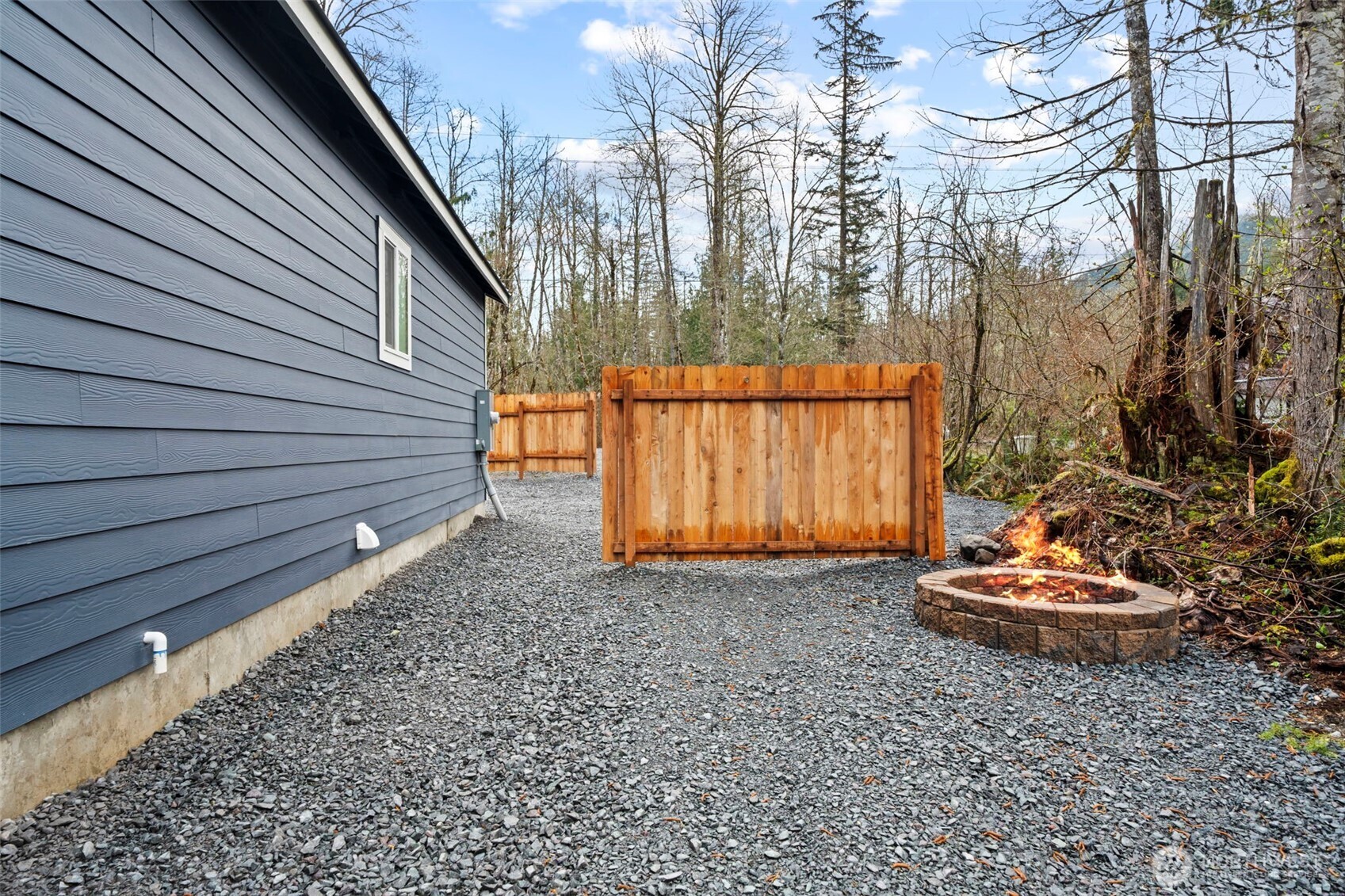 196 Skate Creek Road N