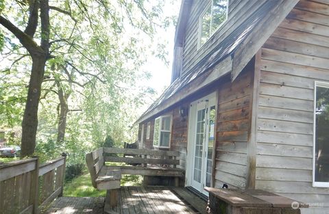 A home in Gold Bar