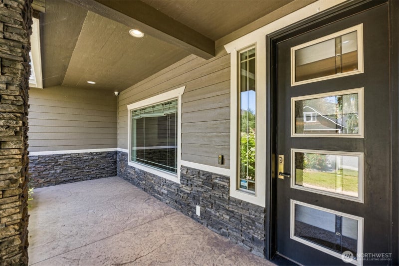 3484 Ashwood Drive